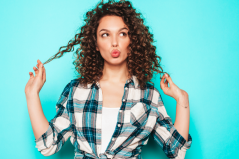 Rozlučte se s problémy s vlasy a kůží s konopným olejem : výhody pro vaše vlasy a pokožku